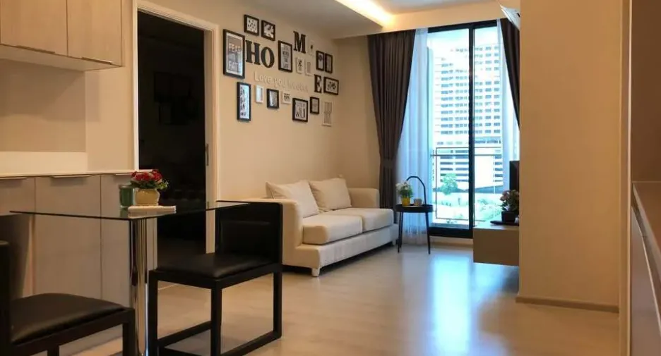 For rent 2 bedrooms condo in Khlong Toei, Bangkok