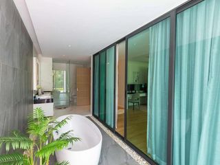 À louer 3 chambres villa à Mueang Phuket, Phuket