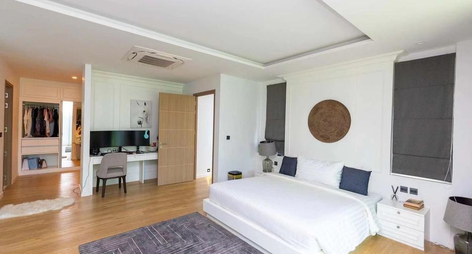For rent 3 bedrooms villa in Mueang Phuket, Phuket