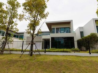 À louer 3 chambres villa à Mueang Phuket, Phuket