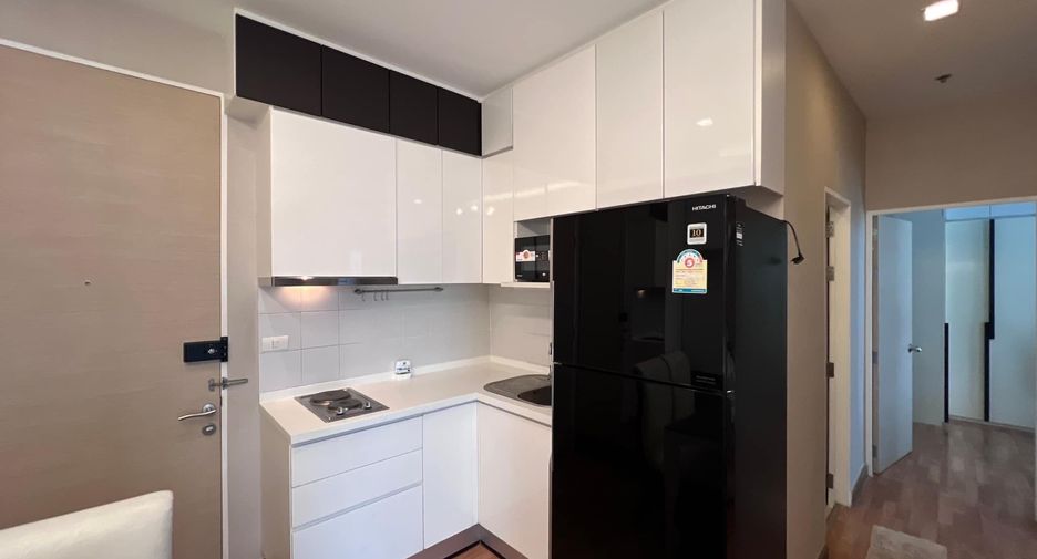 For rent 2 bedrooms condo in Bang Na, Bangkok