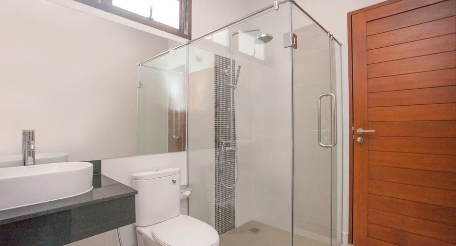 For rent 2 bedrooms villa in Mueang Phuket, Phuket