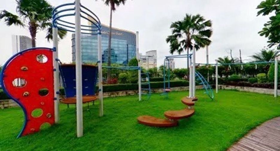 For rent 1 bed condo in Watthana, Bangkok