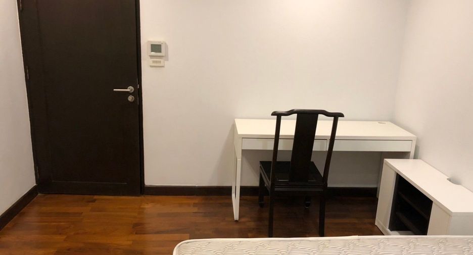ให้เช่า 4 ห้องนอน คอนโด ใน วัฒนา, กรุงเทพฯ