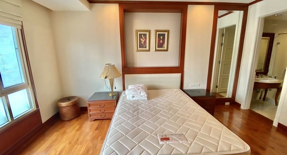 For rent 2 bedrooms condo in Khlong Toei, Bangkok