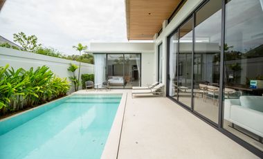 For rent 4 bedrooms villa in Mueang Phuket, Phuket