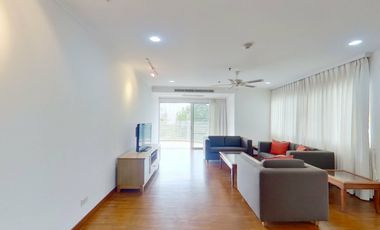 For rent 3 bedrooms condo in Sathon, Bangkok
