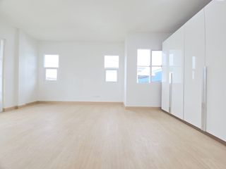 Haus zum Kauf mit 3 Zimmer in Bang Bo, Samut Prakan