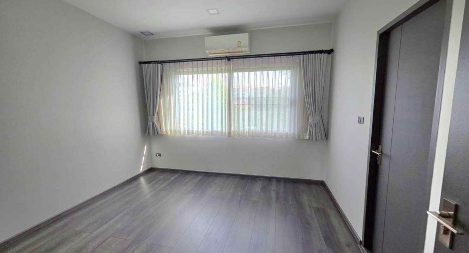 出租 3 卧室 独立屋 在 Bang Phli, Samut Prakan