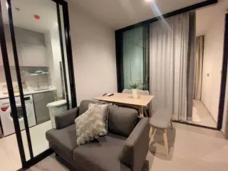 Condo en alquiler de 1 habitaciones en Huai Khwang, Bangkok