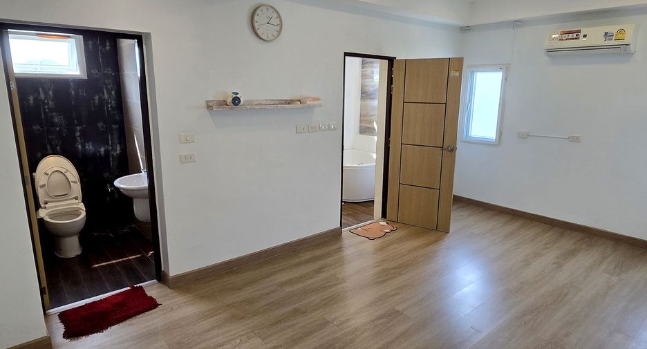 For sale and for rent 7 bedrooms townhouse in Prawet, Bangkok