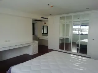 Condo en alquiler de 2 habitaciones en Watthana, Bangkok