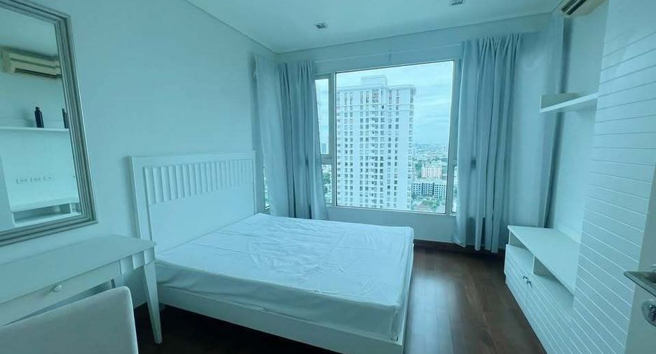 Condo en alquiler de 4 habitaciones en Watthana, Bangkok