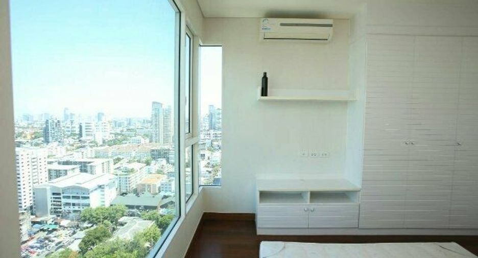Condo en alquiler de 4 habitaciones en Watthana, Bangkok