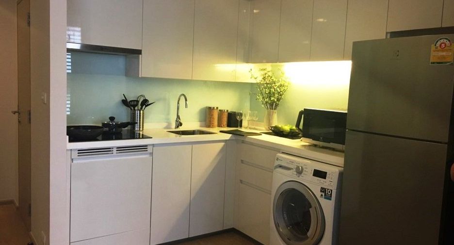 Condo en alquiler de 2 habitaciones en Khlong Toei, Bangkok