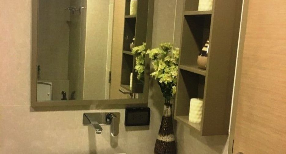 Condo en alquiler de 2 habitaciones en Khlong Toei, Bangkok