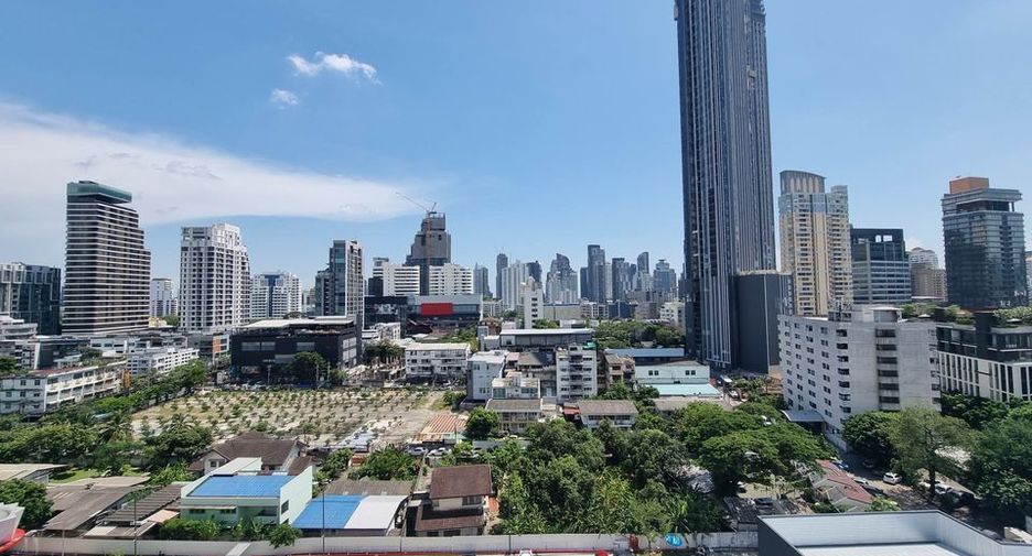 Wohnung zur Miete mit 2 Zimmer in Watthana, Bangkok