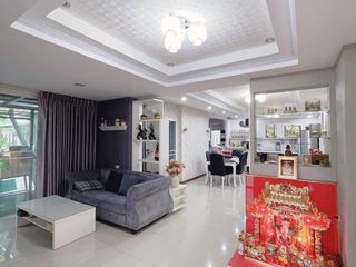 Haus zum Kauf mit 5 Zimmer in Don Mueang, Bangkok