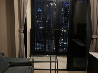 À louer studio condo à Khlong Toei, Bangkok