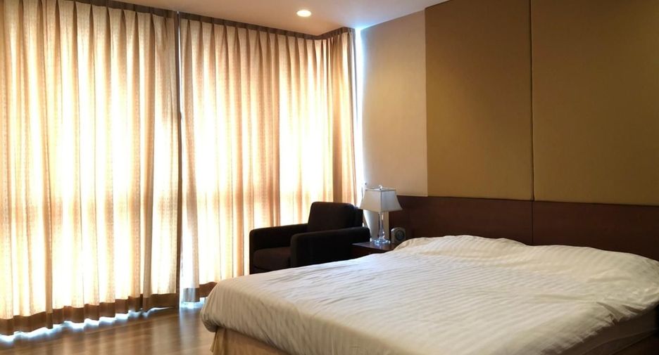 For rent 1 bed condo in Pathum Wan, Bangkok
