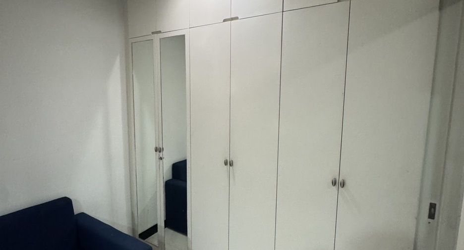 For rent 2 bedrooms condo in Wang Thonglang, Bangkok