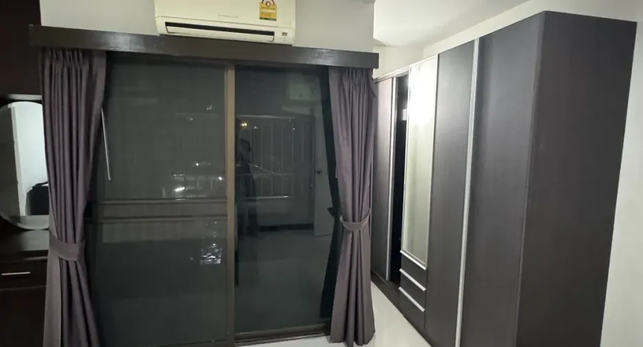 À louer 2 chambres condo à Wang Thonglang, Bangkok