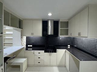 For rent 2 bedrooms condo in Wang Thonglang, Bangkok