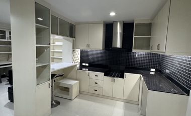 出租 2 卧室 公寓 在 Wang Thong Lang, 曼谷