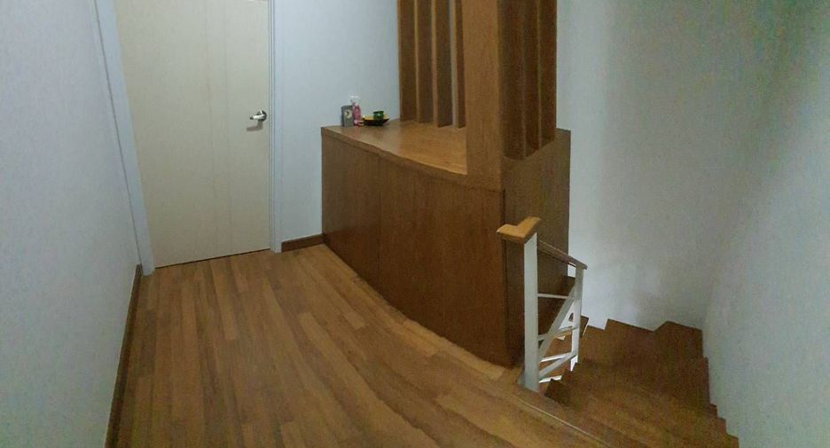 For sale 4 bedrooms townhouse in Bueng Kum, Bangkok