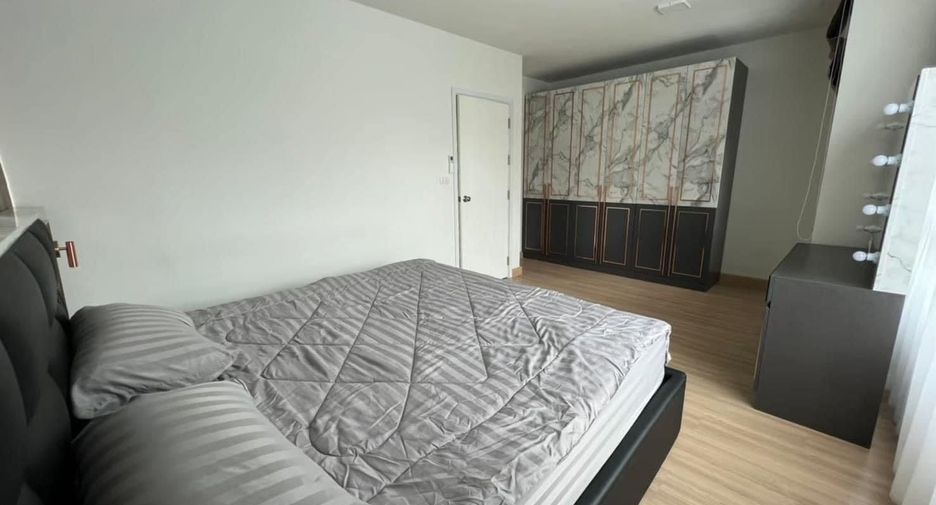 For rent 3 bedrooms house in Wang Thonglang, Bangkok