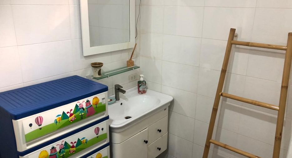 ให้เช่า 4 ห้องนอน วิลล่า ใน เมืองภูเก็ต, ภูเก็ต