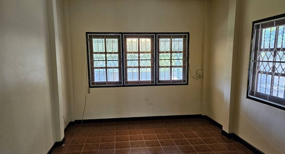 For rent 3 bedrooms house in Phasi Charoen, Bangkok