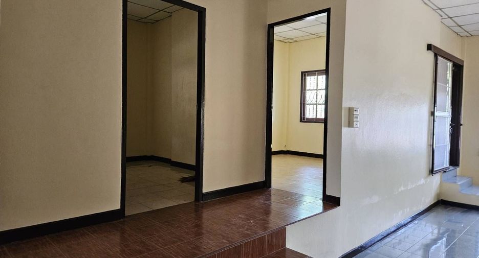 For rent 3 bedrooms house in Phasi Charoen, Bangkok