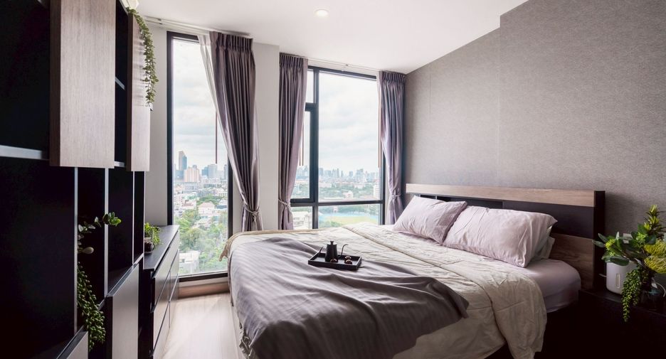 For sale 1 bed condo in Sathon, Bangkok
