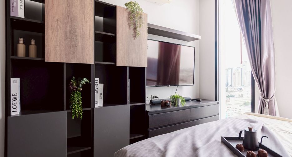 For sale 1 bed condo in Sathon, Bangkok