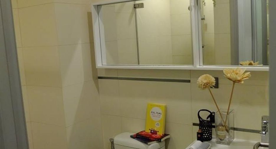 For sale 1 bed condo in Khlong Toei, Bangkok