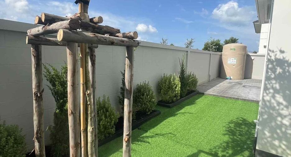 For rent 4 bedrooms house in Mueang Phuket, Phuket