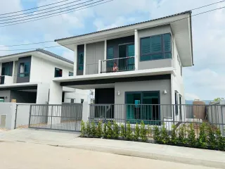 出租 4 卧室 独立屋 在 Phuket Town, 普吉