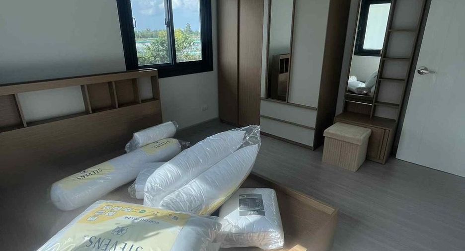 For rent 4 bedrooms house in Mueang Phuket, Phuket