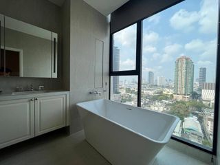 For rent 4 bedrooms condo in Bang Kho Laem, Bangkok