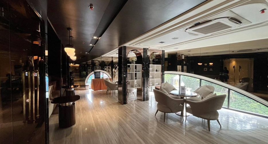 For rent 4 bedrooms condo in Bang Kho Laem, Bangkok