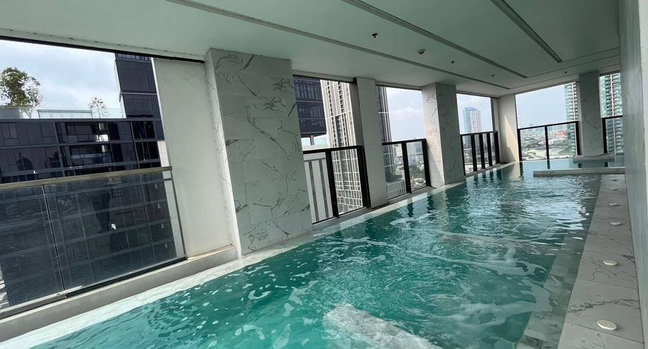 For rent 4 bedrooms condo in Bang Kho Laem, Bangkok