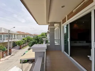 For sale 3 bedrooms house in Mueang Samut Prakan, Samut Prakan