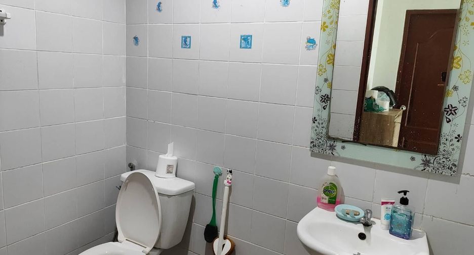 For rent 3 bedrooms townhouse in Thalang, Phuket
