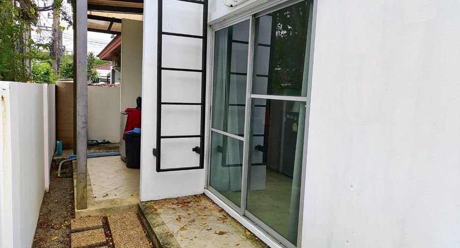 For rent 3 bedrooms townhouse in Thalang, Phuket