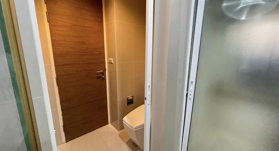 For rent 1 bed condo in Phaya Thai, Bangkok
