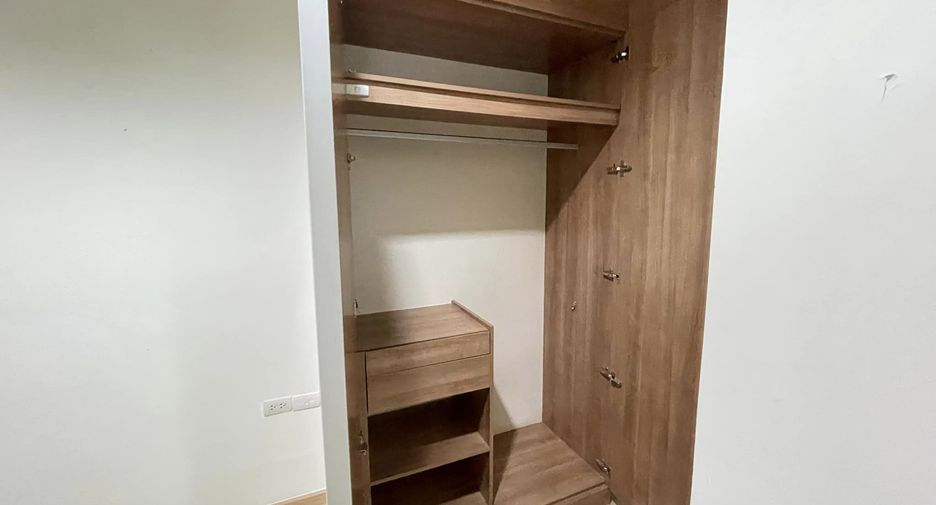 For rent 1 bed condo in Phaya Thai, Bangkok