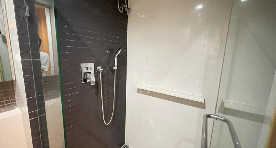 For rent 1 bed condo in Phaya Thai, Bangkok