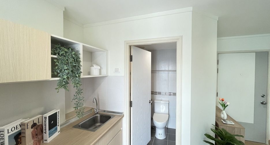 À vendre 1 chambre condo à Huai Khwang, Bangkok