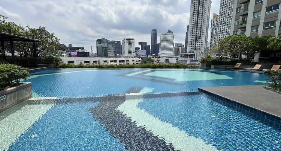 À vendre 1 chambre condo à Huai Khwang, Bangkok